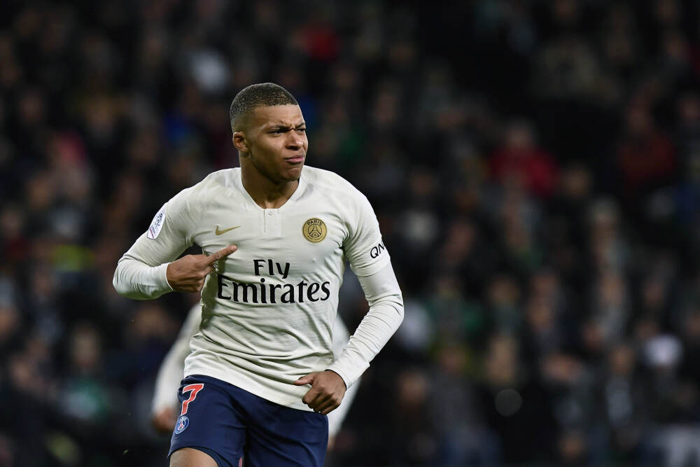 复盘房地产30年，过去的买房逻辑已经失效，未来这类房产才能买！